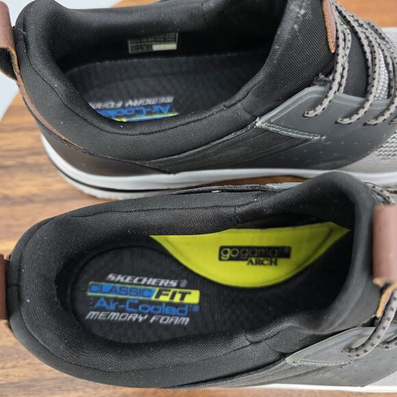 Skechers Shoes Mens 8 Gray Black Classic Fit Delson Slip On Walking Sneakers